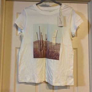 NWT UNIVERSAL THREADS crew neck shirt